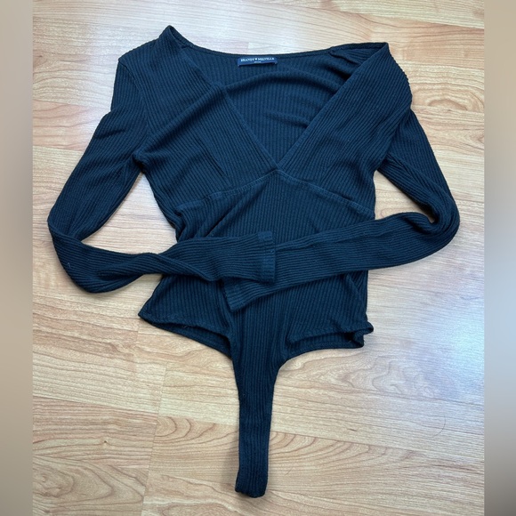 GUC BRANDY MELVILLE BODYSUIT - Picture 1 of 5